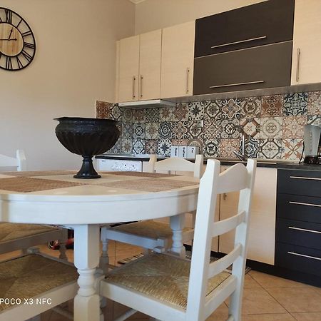 Eliza Apartment Lixouri Bagian luar foto